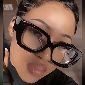Affordable Fashion Finds Black Oversized Square Glasses for Women
